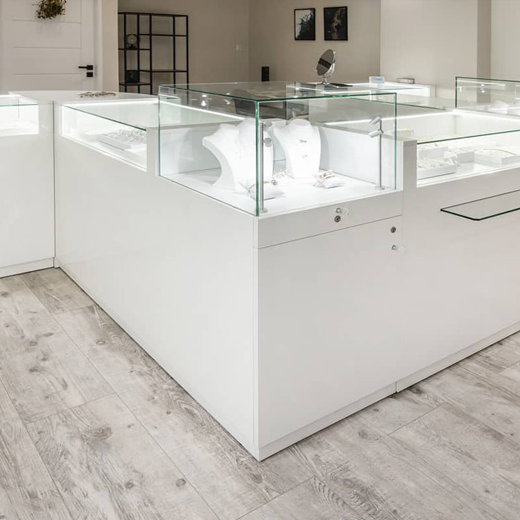 vitrines d'exposition bijouterie sur mesure blanche france